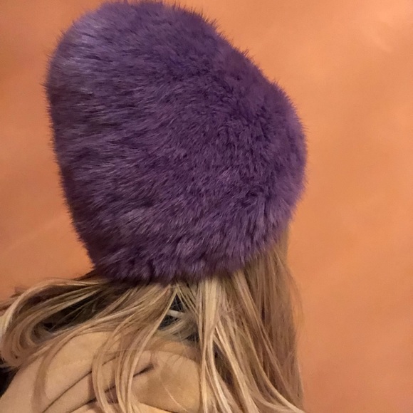 Genuine Mink Purple Beanie Winter Hat - Picture 5 of 6